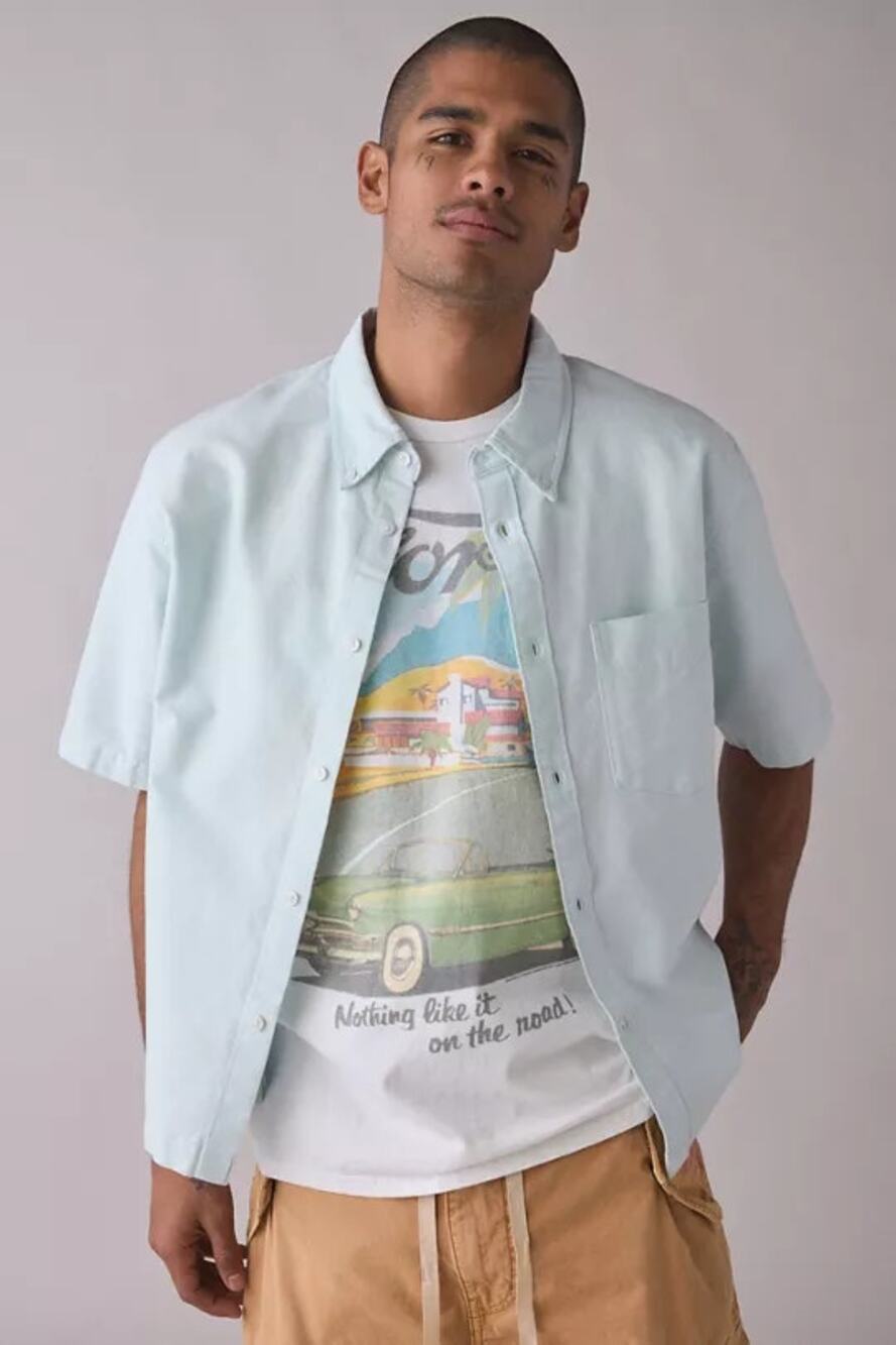 NWT Urban Outfitters Men's UO Relaxed Fit Oxford Shirt in Sky size Large